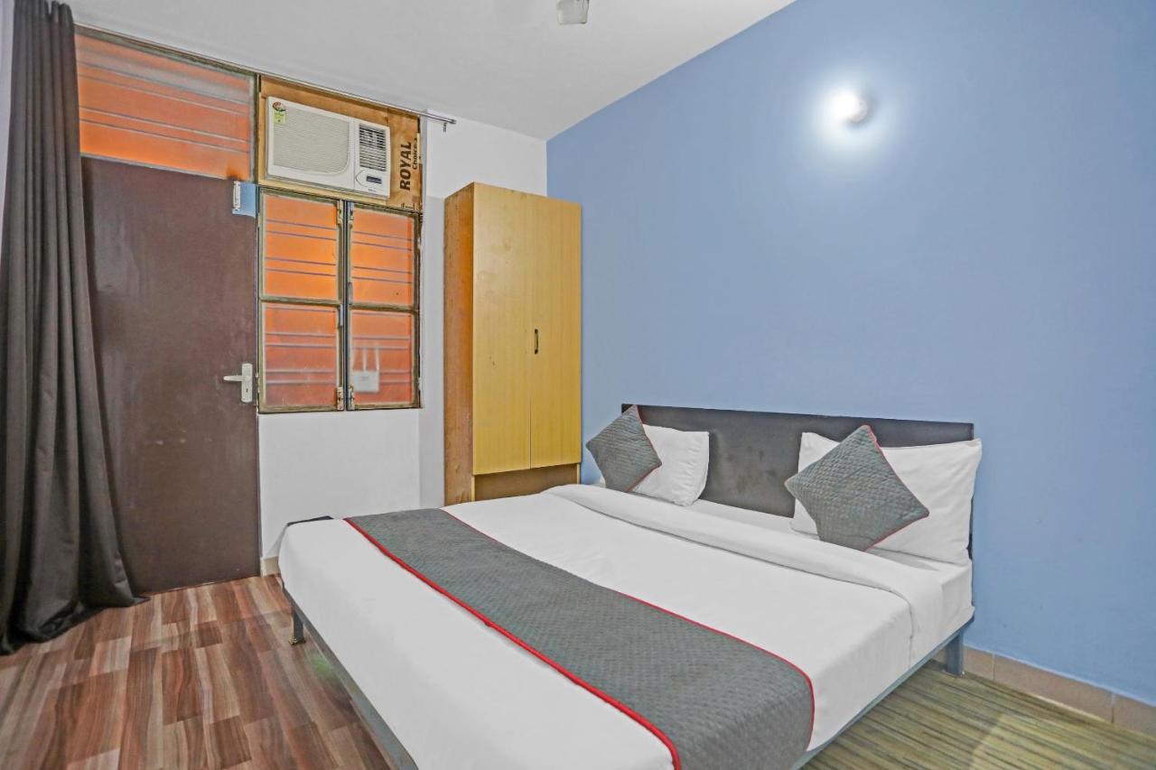 Collection O Jps Near Pvr Vikaspuri Delhi Hotel ภายนอก รูปภาพ